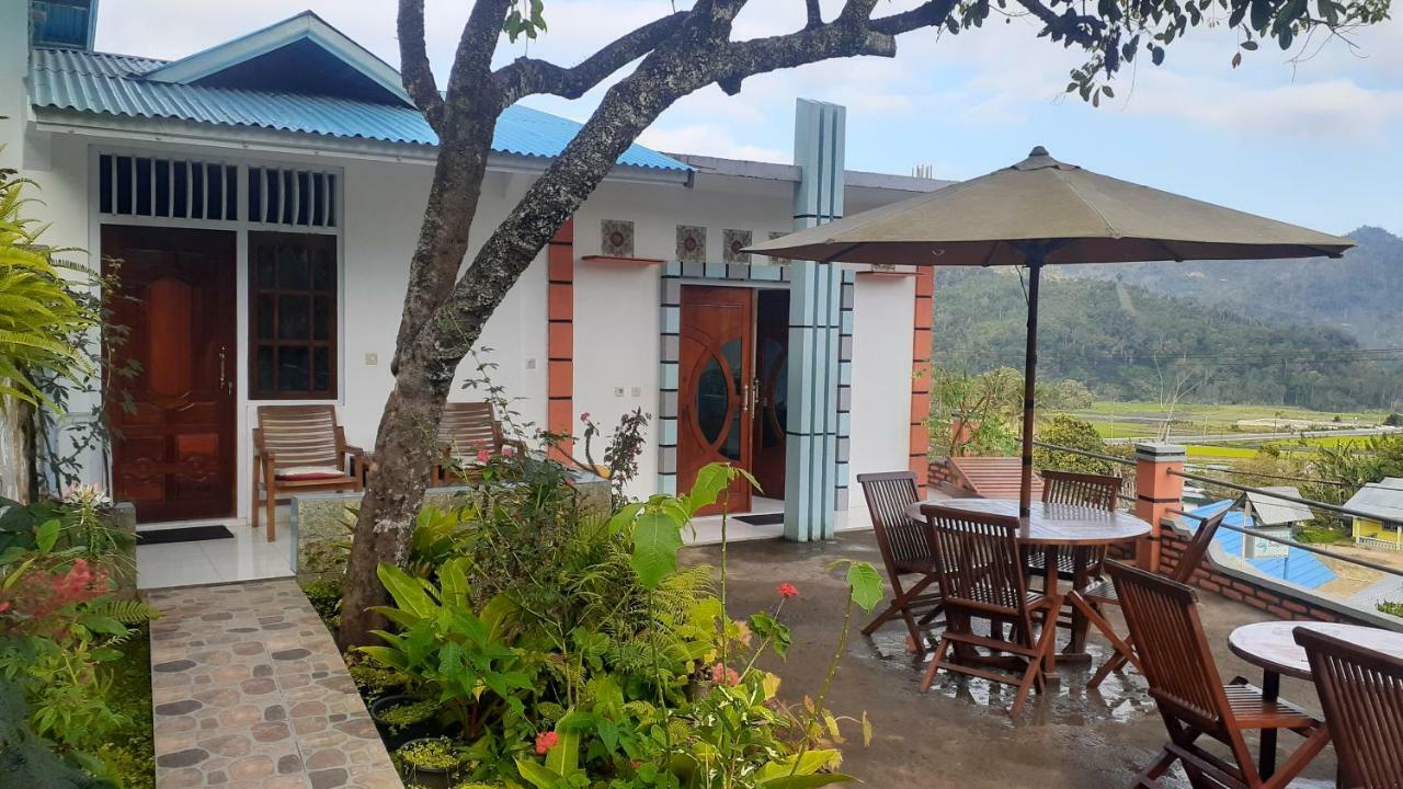 Bintang Bungalow Tour & Travel Kelimutu Exterior foto